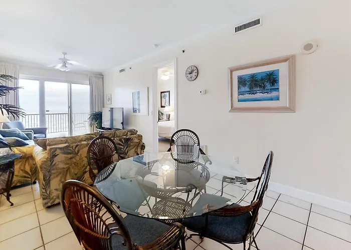 Island Royale 602 Apartment