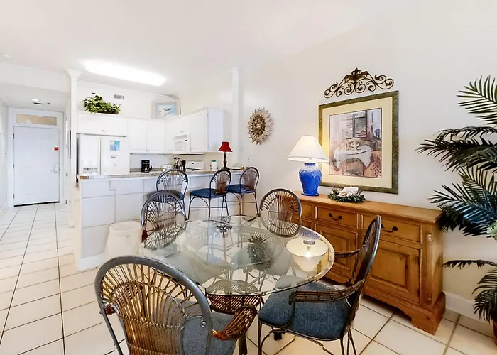 Apartment Island Royale 602
